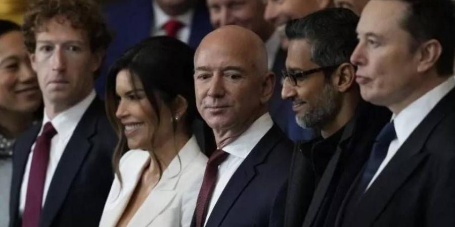مارك زوكربيرج يتخطى جيف بيزوس ليصبح ثاني أغنى رجل في العالم.. كيف وصل إلى هذه المرتبة؟ - الكويت الاخباري