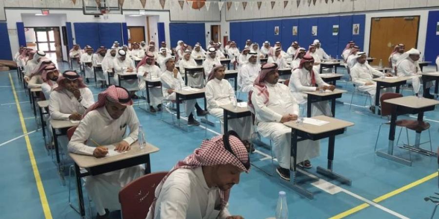 100 إدارياً وإدارية يؤدون اختبار المهارات التقنية للعمل بمدارس التعليم المستمر بالأحساء - الكويت الاخباري