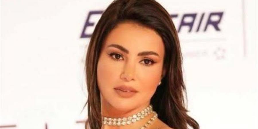 دينا فؤاد صحابي وقعوا مني في الأزمات - الكويت الاخباري