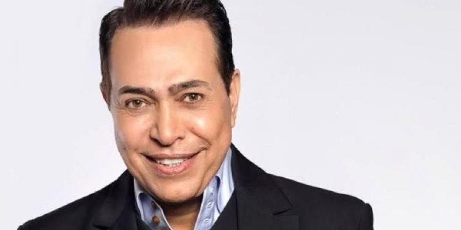 حكيم يدعو العالم لزيارة المتحف المصري الكبير من أمام الأهرامات - الكويت الاخباري