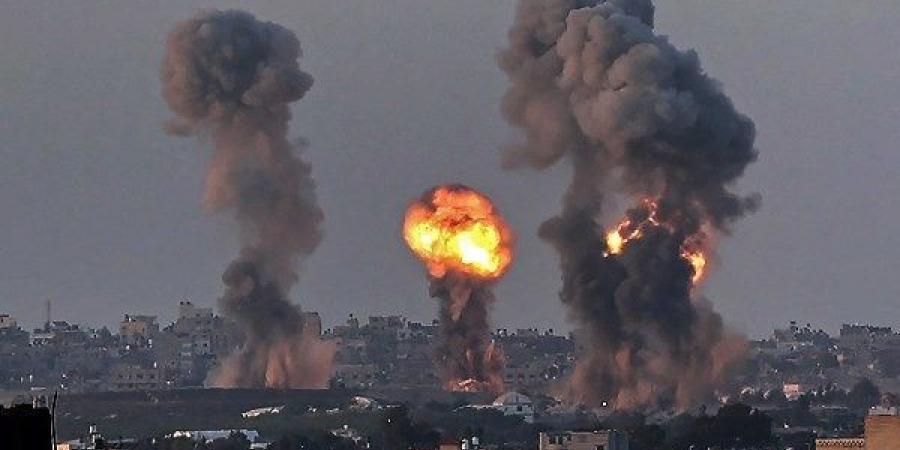مصرع 40 شخصا وإصابة العشرات في انفجار ضخم باليمن - الكويت الاخباري