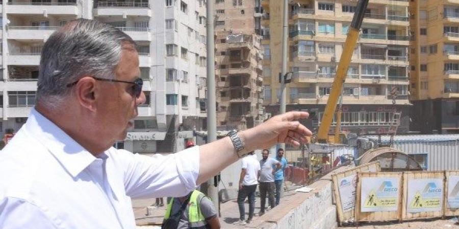 محافظ الإسكندرية يتفقد الكورنيش استعدادا لاستقبال موسم الصيف - الكويت الاخباري