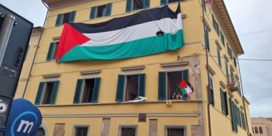 "50 ألف كفن من أجل غزة".. حملة في إيطاليا للتنديد بما يجري في القطاع - الكويت الاخباري