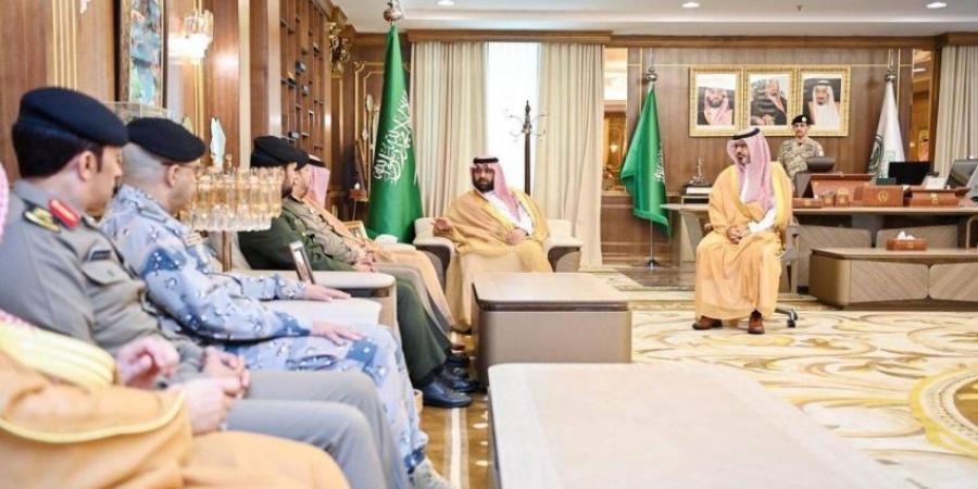  أمير جازان يستقبل القيادات الأمنية بالمنطقة - الكويت الاخباري
