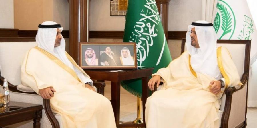 نائب أمير منطقة مكة المكرمة يطلع على جاهزية وزارة الصحة لاستقبال ضيوف الرحمن في الحج - الكويت الاخباري
