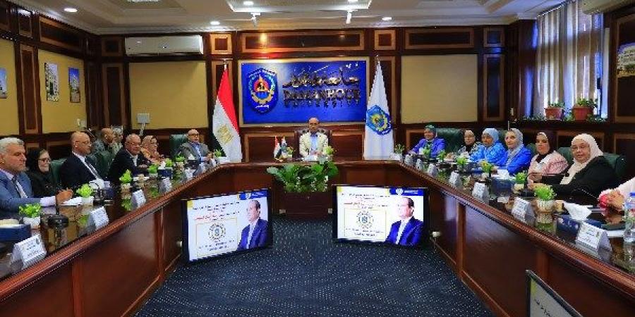 مجلس أمناء جامعة دمنهور  الأهلية المؤقت يعقد اجتماعه الأول - الكويت الاخباري
