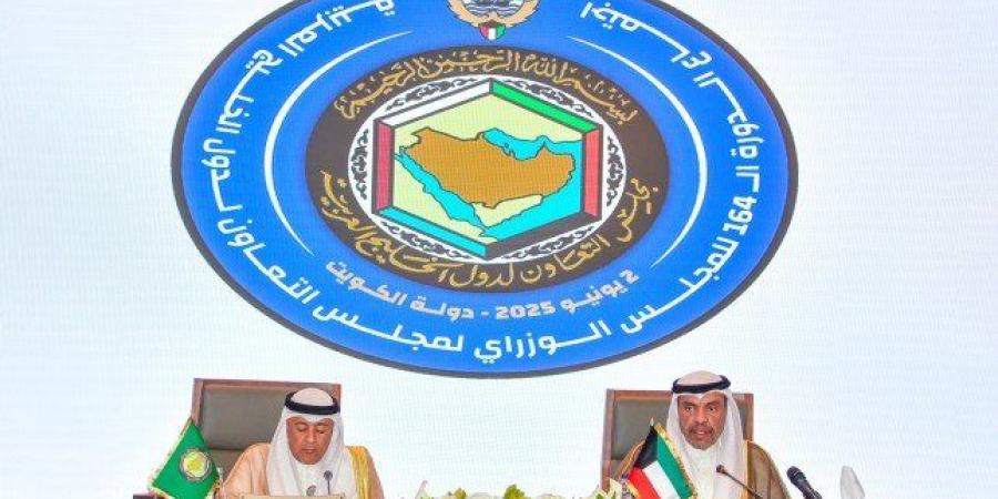 وزير خارجية الكويت: اجتماع المجلس الوزاري الخليجي يؤكد الالتزام بالوحدة وتعزيز التعاون المشترك - الكويت الاخباري
