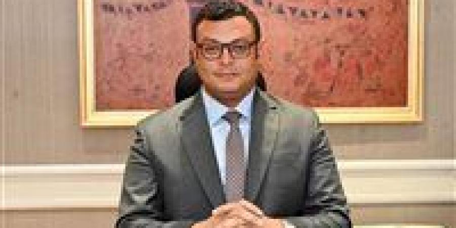 وزير الإسكان يوجه برفع درجة الاستعداد وتشكيل فرق "طوارئ" لمتابعة انتظام المرافق العامة والخدمات خلال إجازة عيد الأضحى - الكويت الاخباري