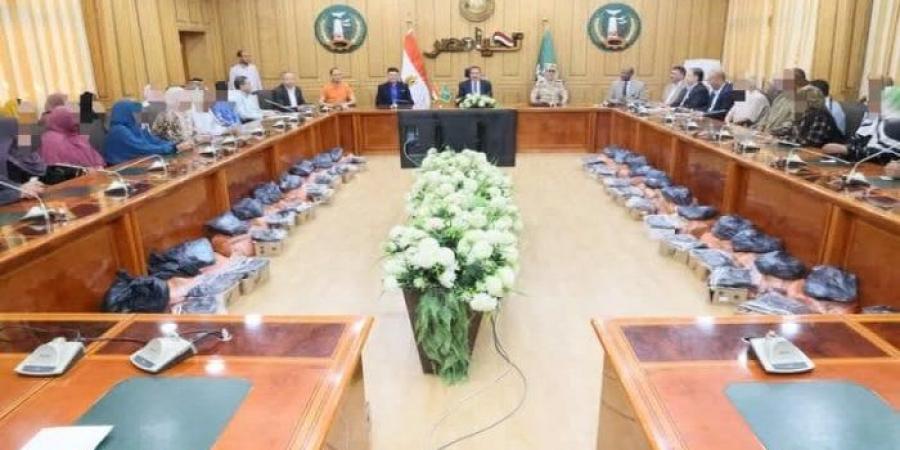 محافظ المنوفية يقدم مساعدات إنسانية بمناسبة عيد الأضحى المبارك بقيمة ربع مليون جنيه - الكويت الاخباري