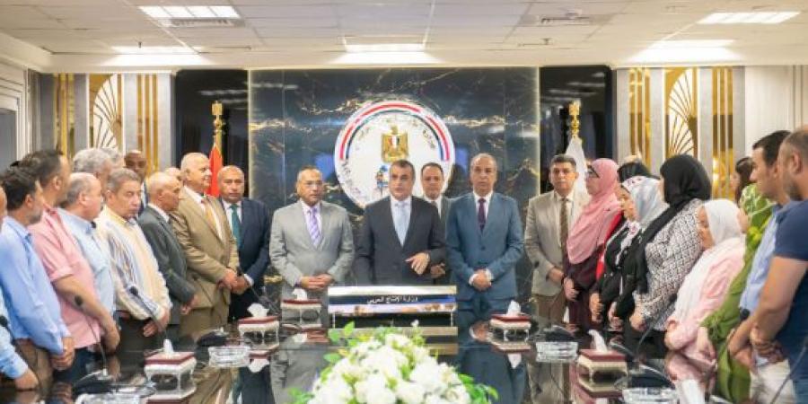 وزير الإنتاج الحربي نجاح الوزارة يعود إلى دعم القيادة وجهود العاملين - الكويت الاخباري