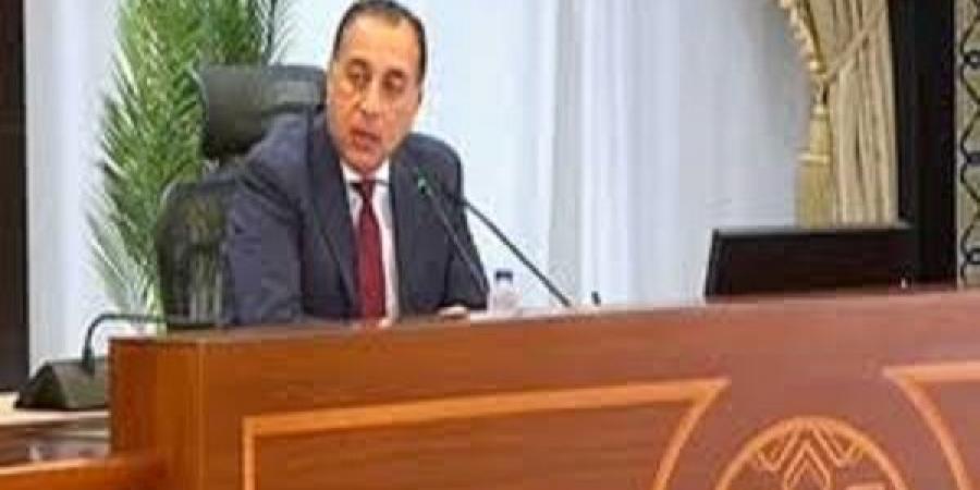 رئيس الوزراء حجم الاستثمارات بعد تطوير قطاع الغزل والنسيج سيصل 60 مليار جنيه - الكويت الاخباري