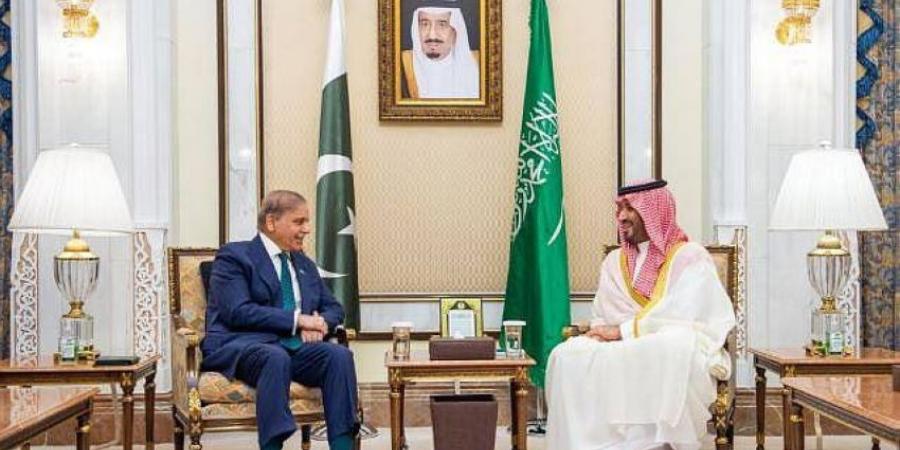 ولي العهد ورئيس وزراء باكستان يبحثان العلاقات والتطورات الإقليمية - الكويت الاخباري
