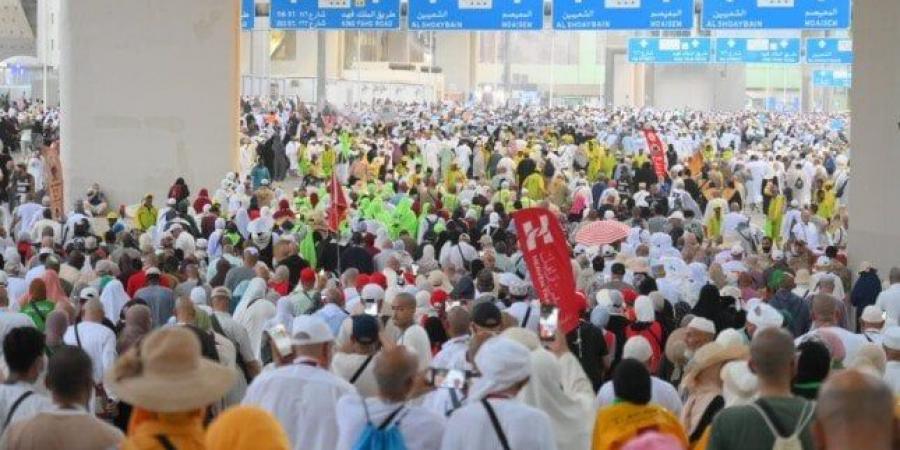 بعثة حج الجمعيات الأهلية تتابع إقامة الحجاج في منى خلال أيام التشريق - الكويت الاخباري