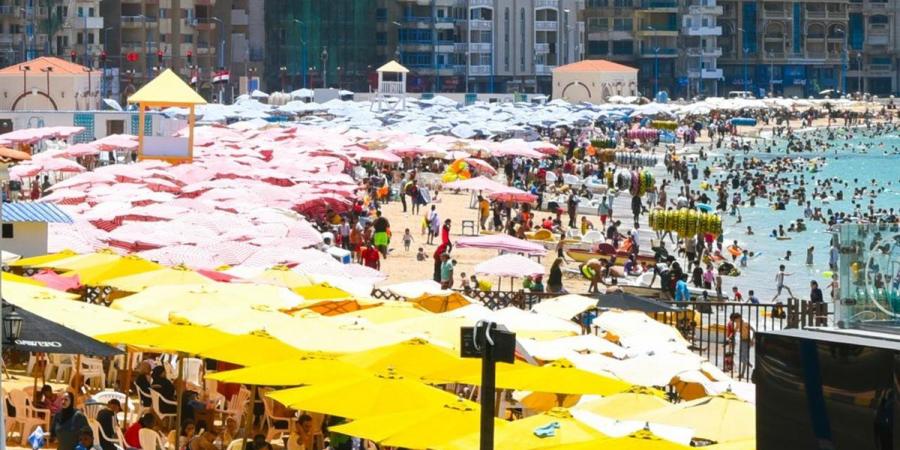 بأخر أيام عيد الأضحى المبارك.. إقبال غير مشهود من المصطافين بمحافظة الإسكندرية - الكويت الاخباري
