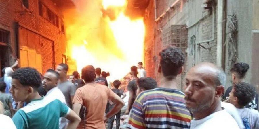 حدث وأنت نائم| اندلاع حريق داخل مول شهير بأكتوبر.. ومصرع وإصابة 14 شخصًا في حادث مروع - الكويت الاخباري