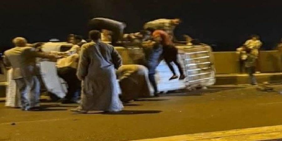 بالأسماء.. إصابة 10 في حادث تصادم سيارتين بالبحيرة - الكويت الاخباري