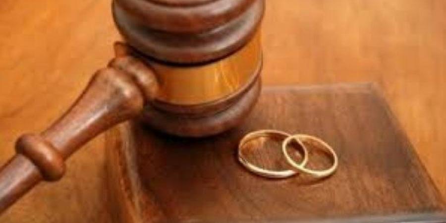 زوجة في دعوى خلع: مهما ألبس مش عاجبه.. وبيقارني بكل الستات - الكويت الاخباري