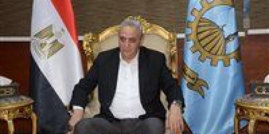 محافظ الغربية يعقد اجتماعًا تنفيذيًا موسعًا لمتابعة تنفيذ تكليفات الدولة ومراجعة الأداء الميداني - الكويت الاخباري