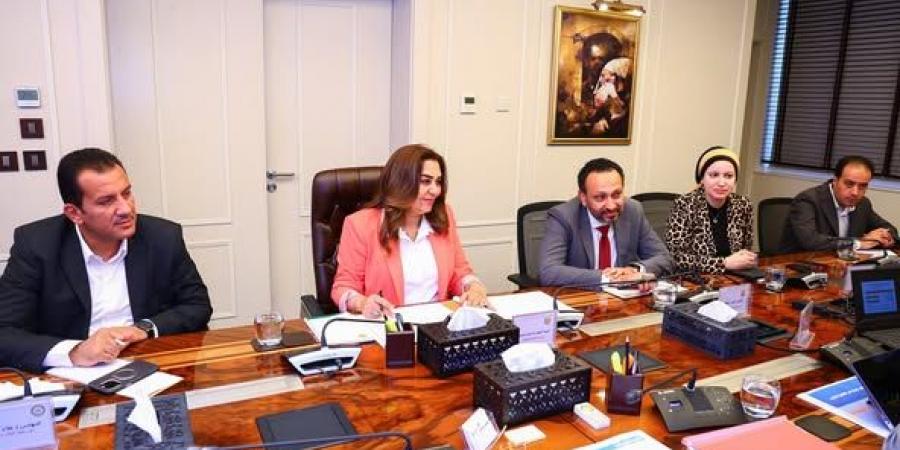 عوض تسريع مشروعات الدفن الآمن والمعالجة في القاهرة والقليوبية - الكويت الاخباري