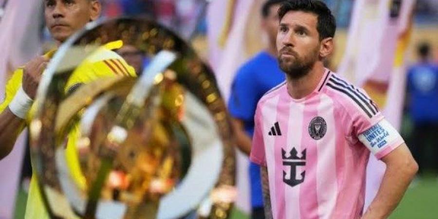 بعد مباراة الأهلي وإنتر ميامي.. أسطورة إيطاليا يفاجئ ميسي بهدية تاريخية - الكويت الاخباري