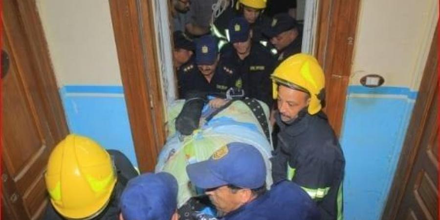 الحماية المدنية تنقل مسن مريض إلى أحد المستشفيات بالغربية - الكويت الاخباري