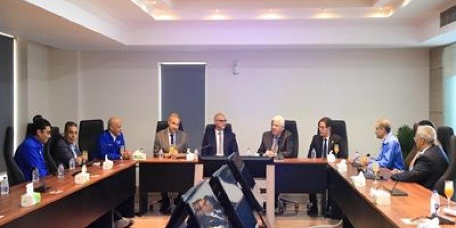 عاشور لدينا 14 جامعة تكنولوجية ترتبط بشراكات مع جهات صناعية - الكويت الاخباري