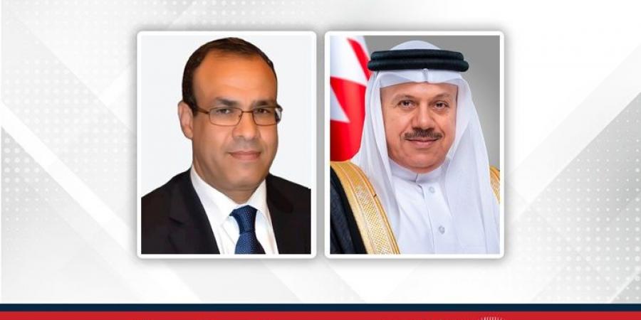 وزير الخارجية يتلقى اتصالا هاتفيا من وزير الخارجية والهجرة وشؤون المصريين بالخارج في جمهورية مصر العربية - الكويت الاخباري
