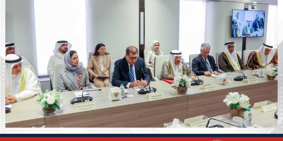 في لقاءٍ مع لجنتي الشؤون الخارجية والدفاع والأمن الوطني بمجلسي الشورى والنواب.. أصحاب المعالي والسعادة الوزراء يردون على تساؤلات أعضاء المجلسين ويوضحون الجهود التي تقوم بها الوزارات المعنية واجراءاتها في الظروف الطارئة - الكويت الاخباري