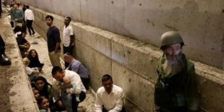صفارات إنذار فى حيفا وعدة مناطق بإسرائيل جراء رصد صواريخ أطلقت من إيران - الكويت الاخباري