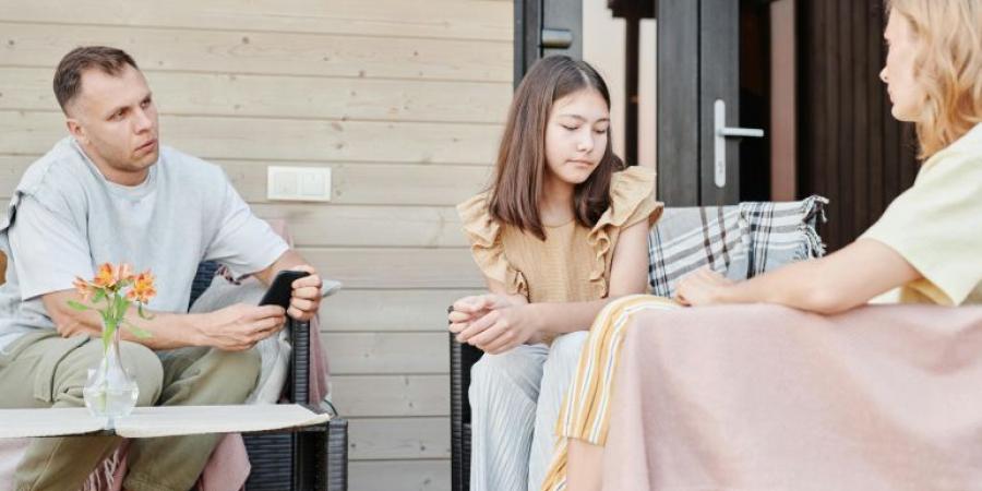 فن التفاوض مع الأطفال.. مهارات أساسية يحتاجها الآباء - الكويت الاخباري
