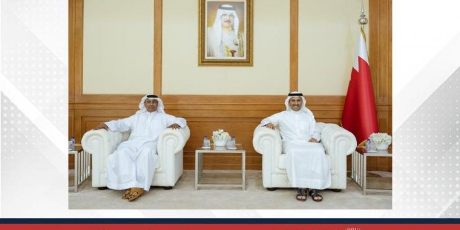وزير الإعلام يستقبل اللجنة الإعلامية ببعثة مملكة البحرين للحج 1446هـ - الكويت الاخباري