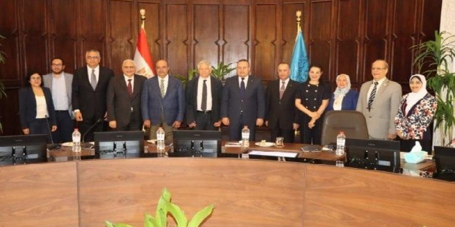 رئيس جامعة الإسكندرية يناقش مع وفد مصري إيطالي ربط البحوث العلمية بالصناعة - الكويت الاخباري