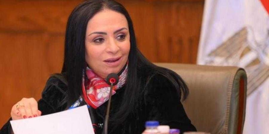 وزيرة التضامن توجه بسرعة تقديم الدعم اللازم للأسر المتضررة في حادث مخزن الحدايد والبويات بقرية البراجيل - الكويت الاخباري