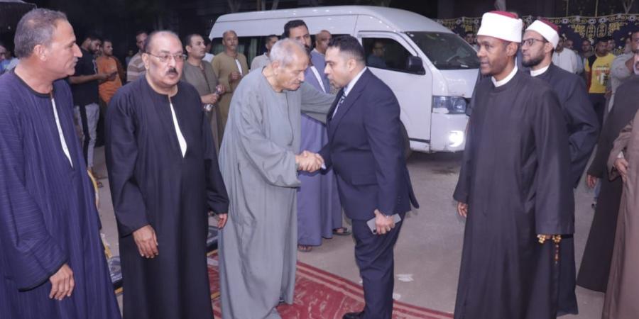 نيابة عن وزير الأوقاف.. وفد يقدّم واجب العزاء في شهيدات المنوفية | صور - الكويت الاخباري