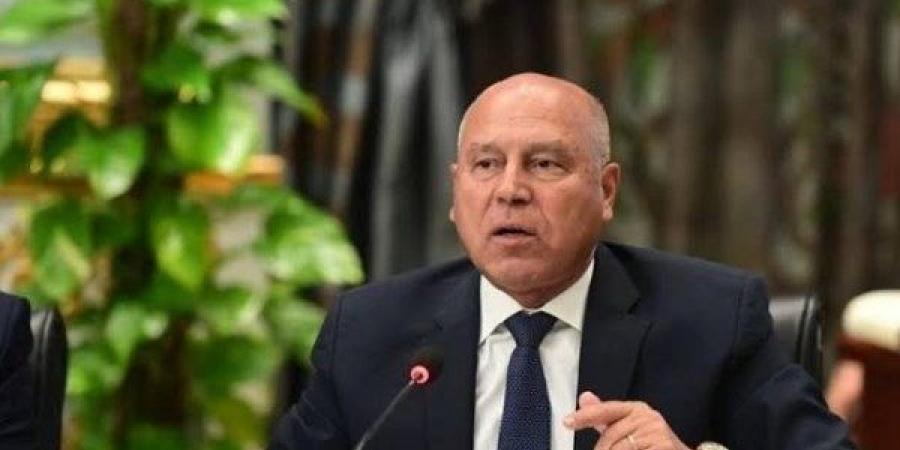 كامل الوزير: الدولة لن تتخلى عن أهالي ضحايا حادث الطريق الإقليمي - الكويت الاخباري