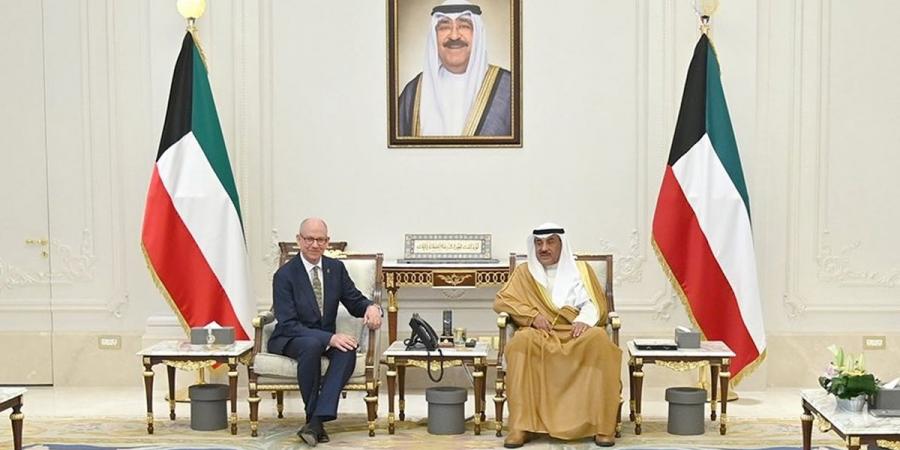 سمو ولي العهد يستقبل نائب رئيس مجلس إدارة مؤسسة الملك في المملكة المتحدة والمدير التنفيذي للتعليم - الكويت الاخباري