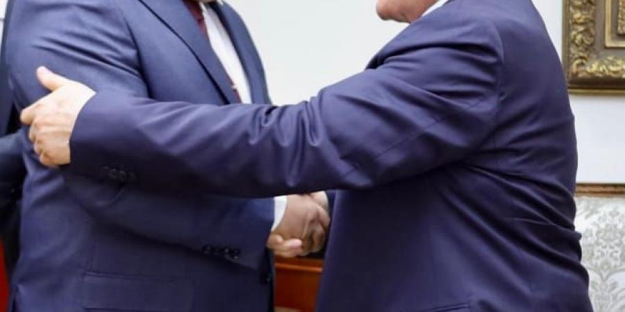رئيس النيابة الإدارية برفقة أعضاء الهيئة في الإعلان عن الجدول الزمني لانتخابات الشيوخ ..صور - الكويت الاخباري