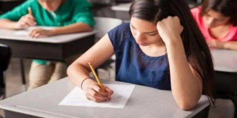امتحانات الثانوية العامة 2025 .. ماذا سيؤدي طلاب علمي وأدبي غداً ؟ - الكويت الاخباري