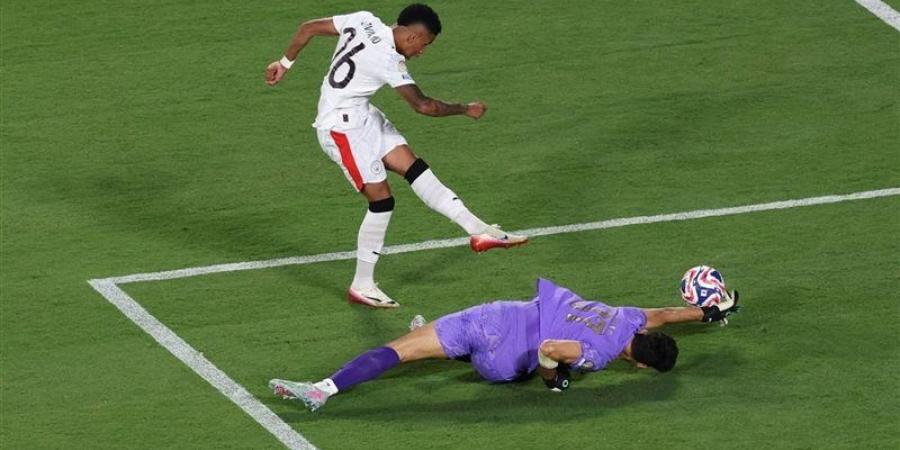 إدارة الهلال تكافئ ياسين بونو بعد تألقه في كأس العالم للأندية - الكويت الاخباري