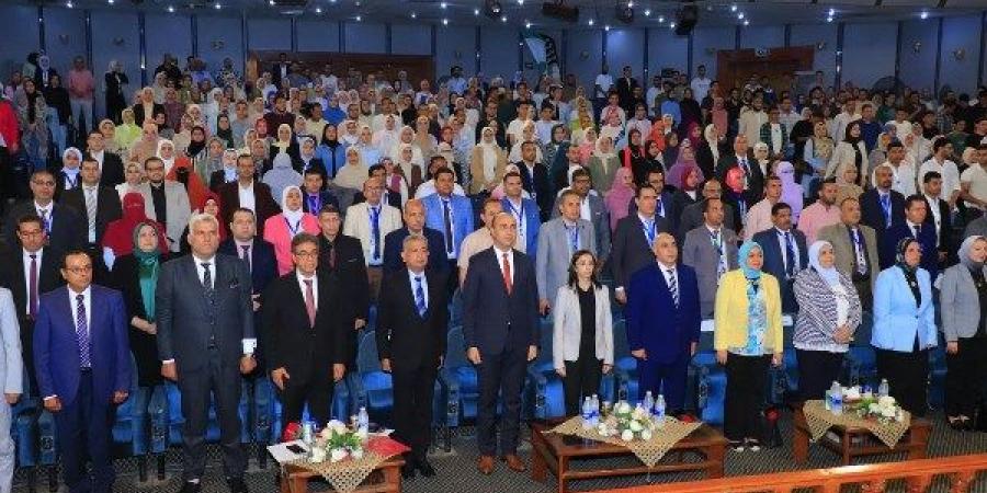 رئيس جامعة دمنهور يفتتح فعاليات ملتقى التوظيف الثاني لكلية الطب البيطري - الكويت الاخباري