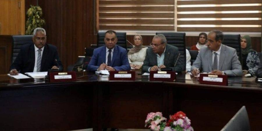 محافظ البحر الأحمر: استكمال مشروعات الممشى السياحي يفتح آفاقًا جديدة للسياحة الشاطئية - الكويت الاخباري