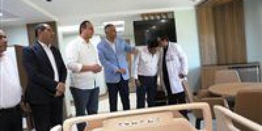 محافظ أسوان ورئيس الهيئة العامة للرعاية الصحية يتفقدا مستشفى المسلة التخصصى - الكويت الاخباري