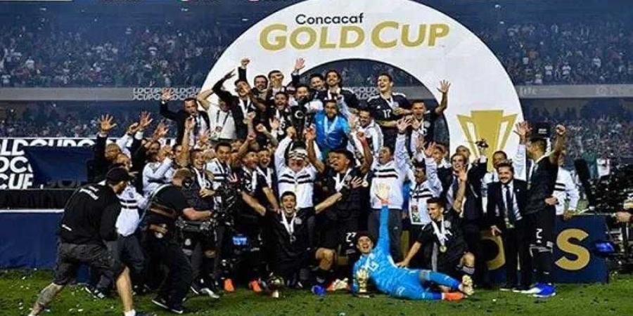 منتخب المكسيك يتوج بالكأس الذهبية بثنائية ضد أمريكا - الكويت الاخباري
