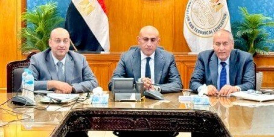 الثانوية العامة 2025.. «عبد اللطيف» يوجه بتكثيف الاستعدادات لامتحانات الخميس - الكويت الاخباري