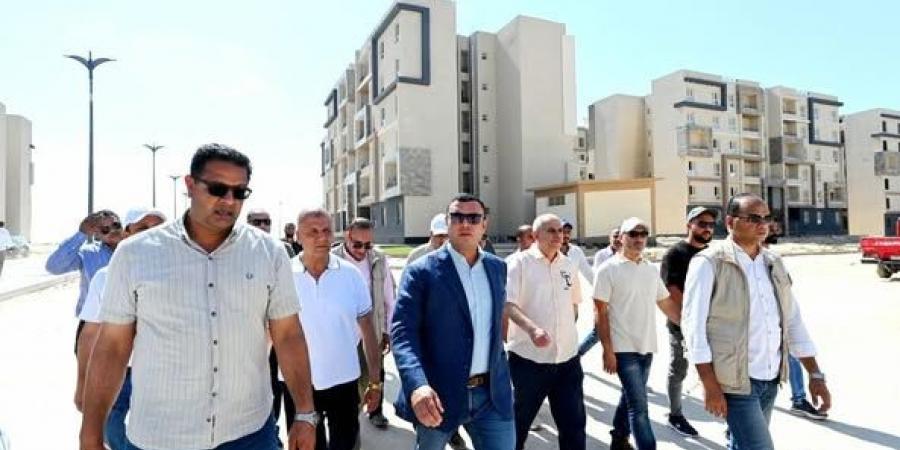 وزير الإسكان يتفقد مشروع "سكن لكل المصريين" و"كوبري C3" بالعلمين الجديدة - الكويت الاخباري