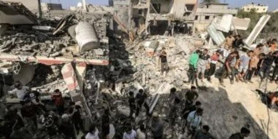 استشهاد 8 فلسطينيين جراء قصف الاحتلال مخيم البريج وخان يونس - الكويت الاخباري