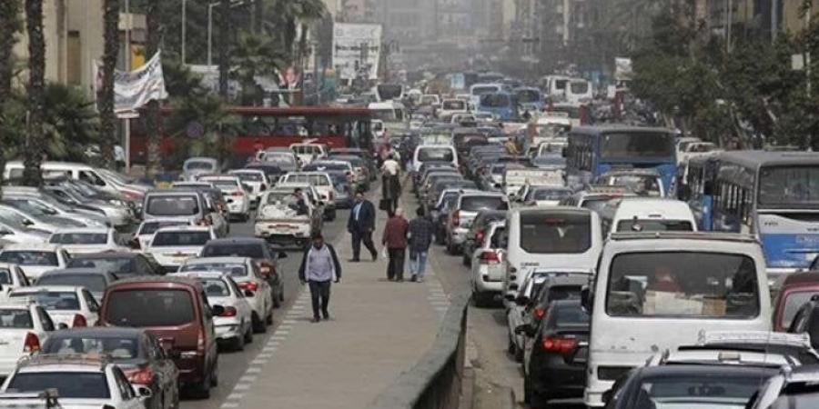 قبل ما تنزل من بيتك.. ازدحام مروري بطرق ومحاور القاهرة والجيزة - الكويت الاخباري