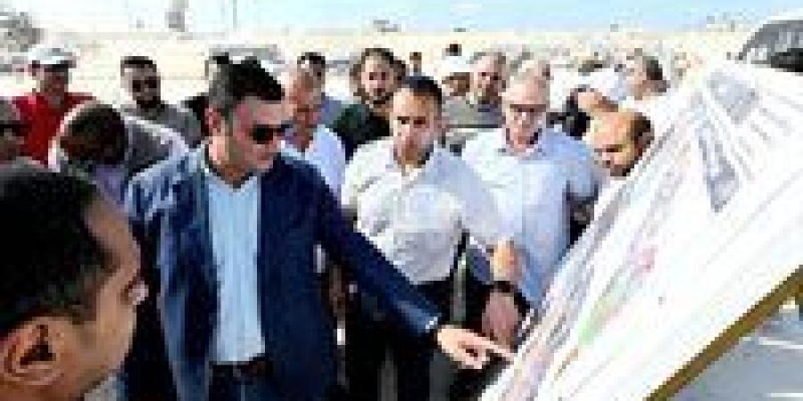وزير الإسكان يتفقد مشروع بحيرات "نيو مارينا" و"البوغاز" والفيلات والشاليهات بمارينا ٨ - الكويت الاخباري