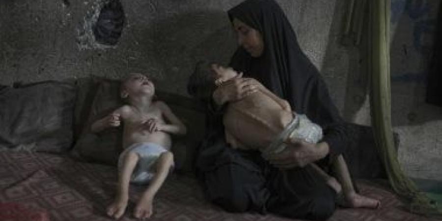 الحكومة الفلسطينية: مخططات التهجير مرفوضة وحماس مطالَبة بتسليم إدارة غزة للسلطة - الكويت الاخباري