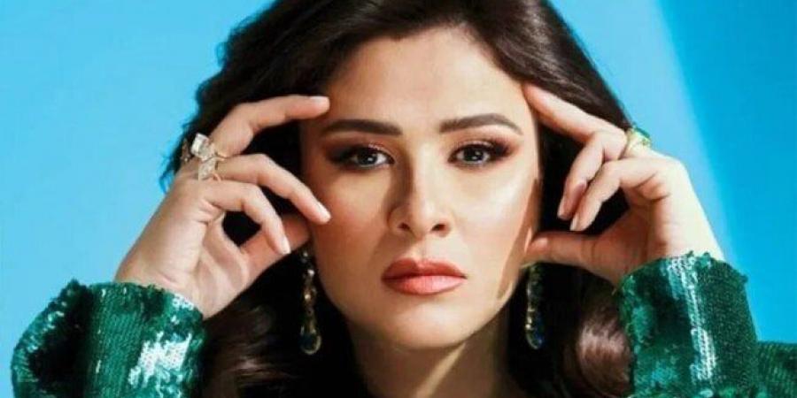 ياسمين عبد العزيز تتصدر المشهد بفيديو مع أحمد سعد - الكويت الاخباري